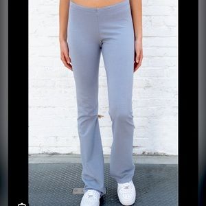 Brandy Melville leia flare pants